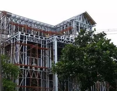 商混沖擊700元一方 砂石、水泥價格破新高背后的新型建筑材料應對策略